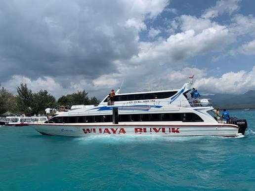 Wijaya Buyuk Fast Boat 3